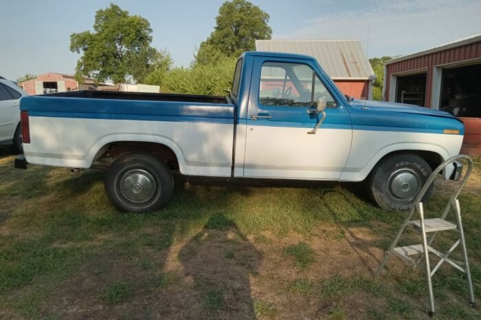 *1981 Ford F100 shortbox