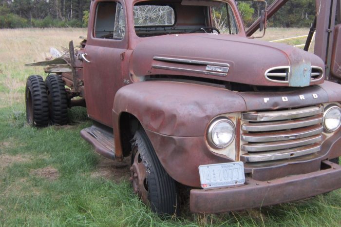 1948 Ford 2 ton